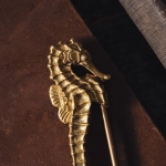 Морские сокровища и золотые мустанги в океанской романтике